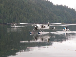 Arrivo con l'idrovolante, Khutzeymateen, British Columbia (Canada)